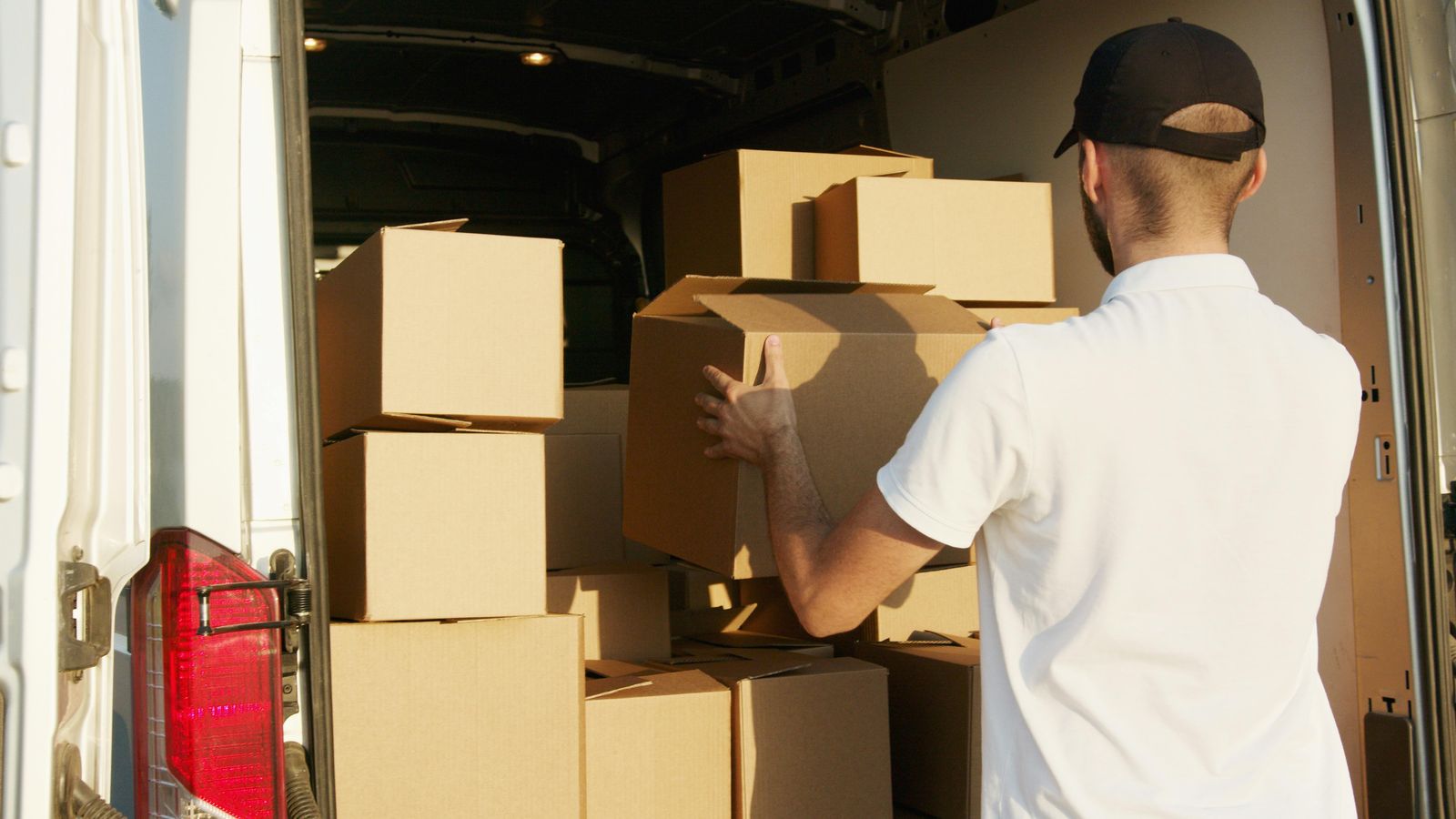 Express Parcel Service by Trackon: When Time Matters Most