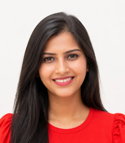 Ayushi Vijayvargiya, Associate Director – Customer Support, Trackon